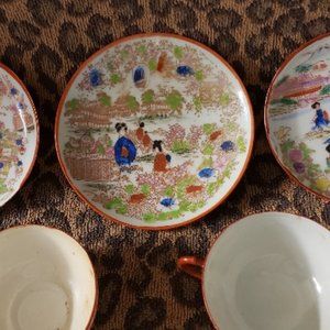 Geisha girl dishes